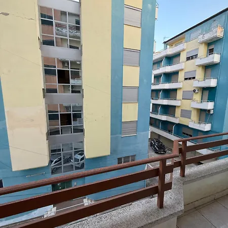 Bello Apartments Apartment